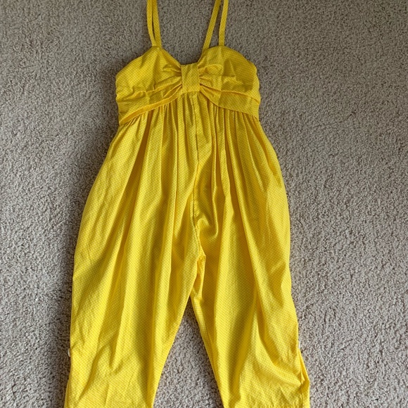Like new, yellow beach romper jumpsuit 7/8 - Picture 2 of 4